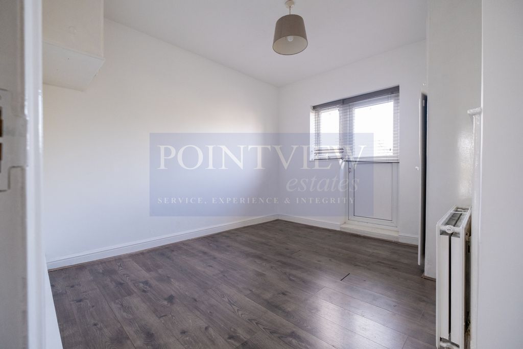 Property photo 2 of 5 Photo 2