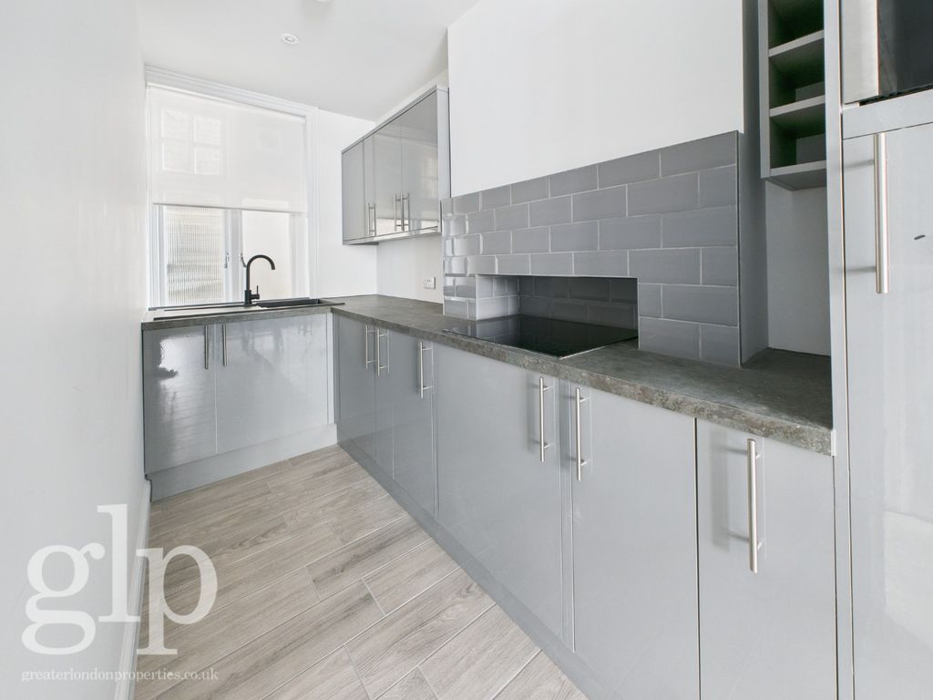 Property photo 2 of 16 4848933