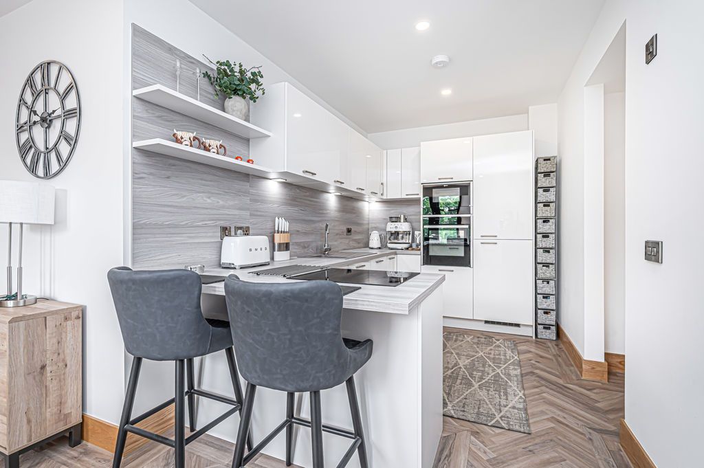 Property photo 2 of 32 Open Plan Kitchen