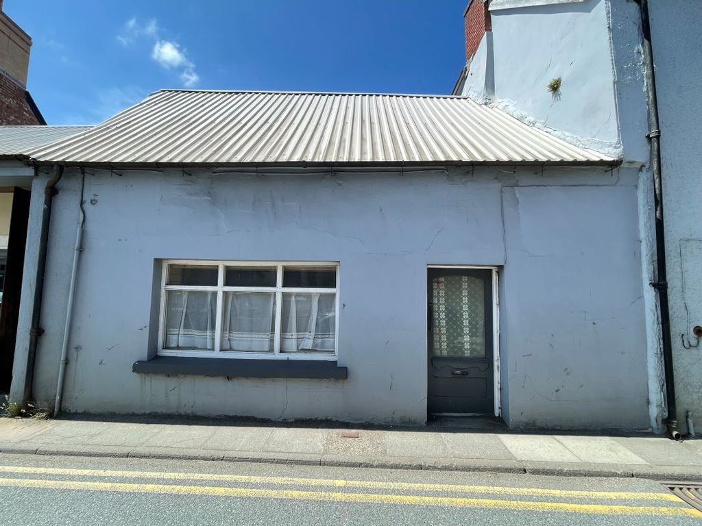 Property photo 3 of 13