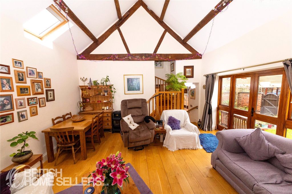 Property photo 3 of 28 Picture No. 48