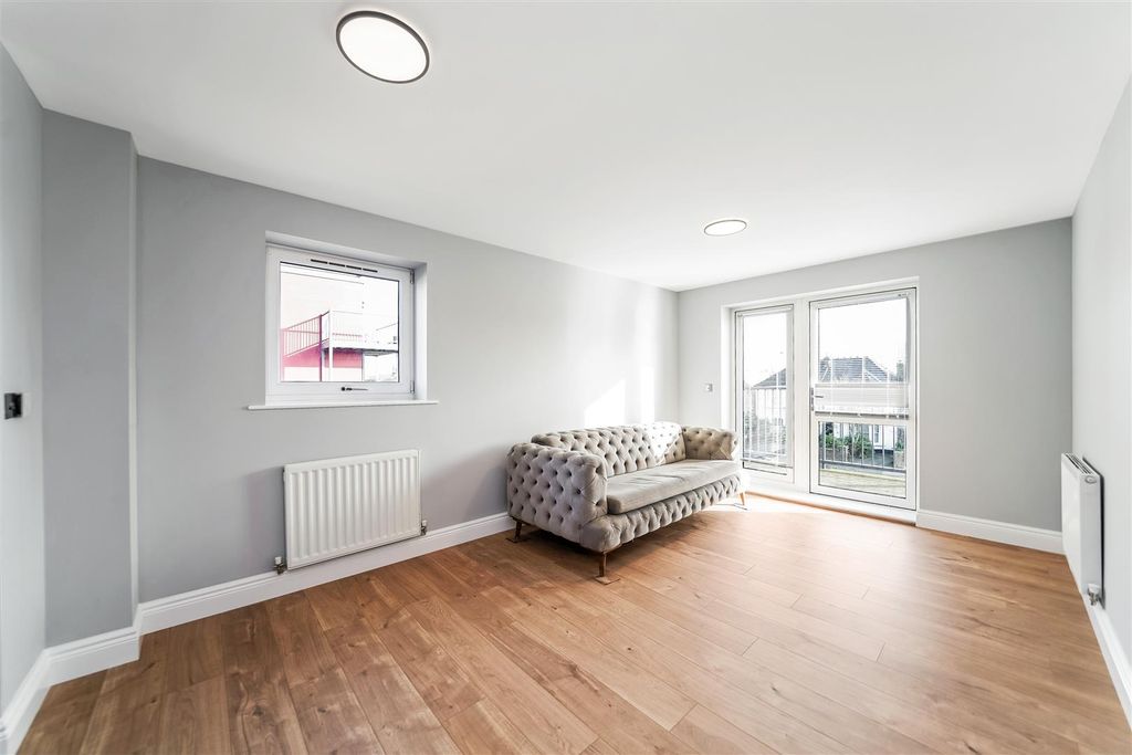 Property photo 3 of 10 Dsc04034.Jpg