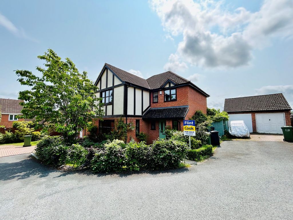 Property photo 1 of 28
