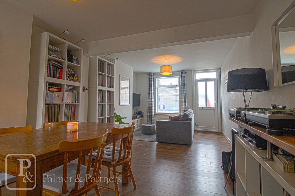 Property photo 3 of 12 Picture No. 17