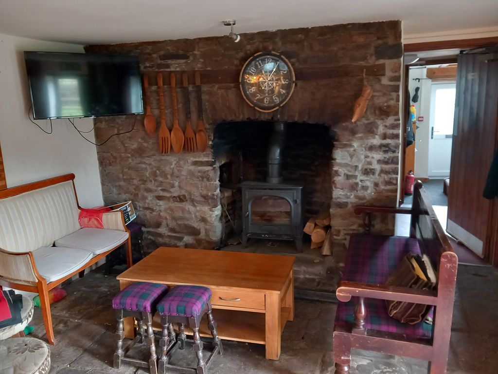 Property photo 3 of 8