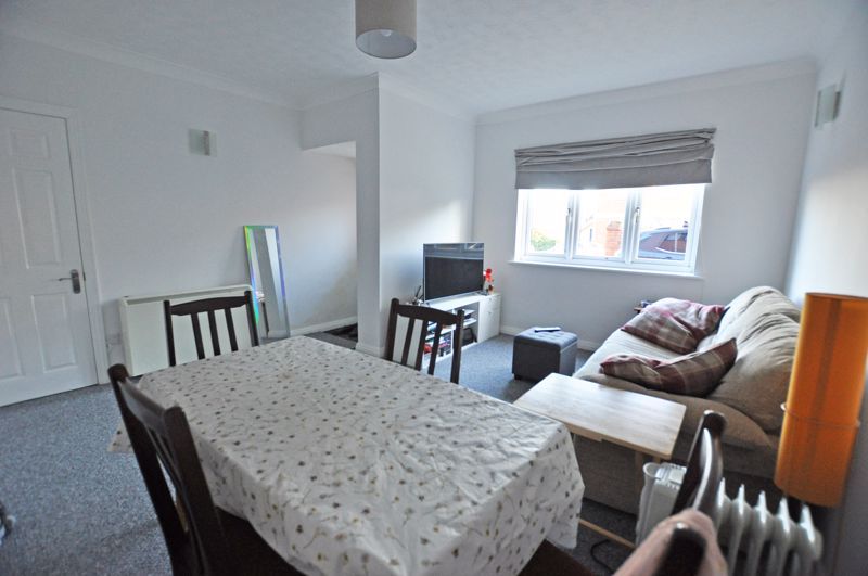 Property photo 3 of 9 Photo 3