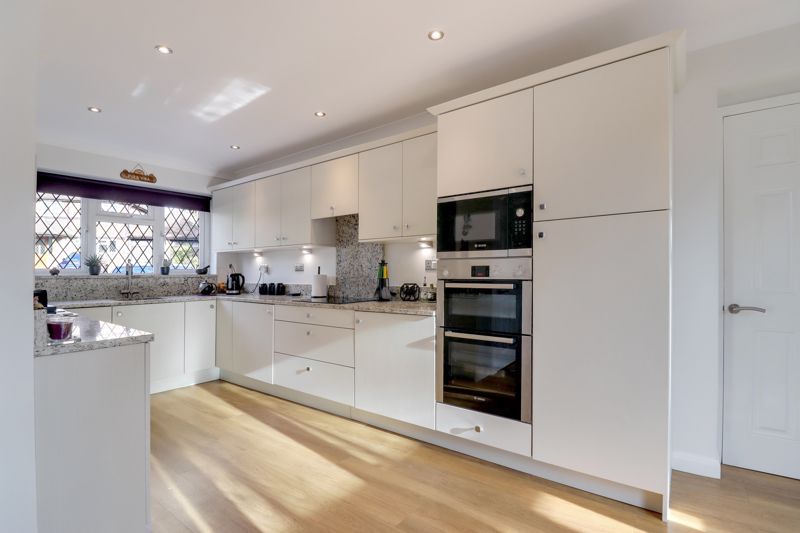 Property photo 3 of 23 Photo 6