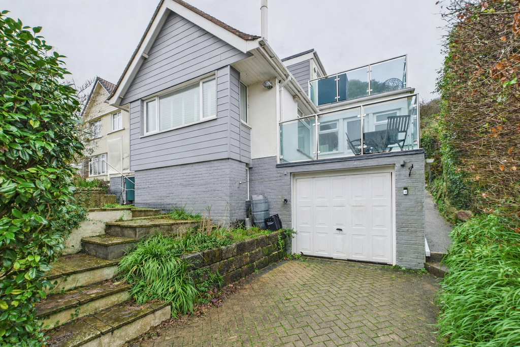 Property photo 2 of 23