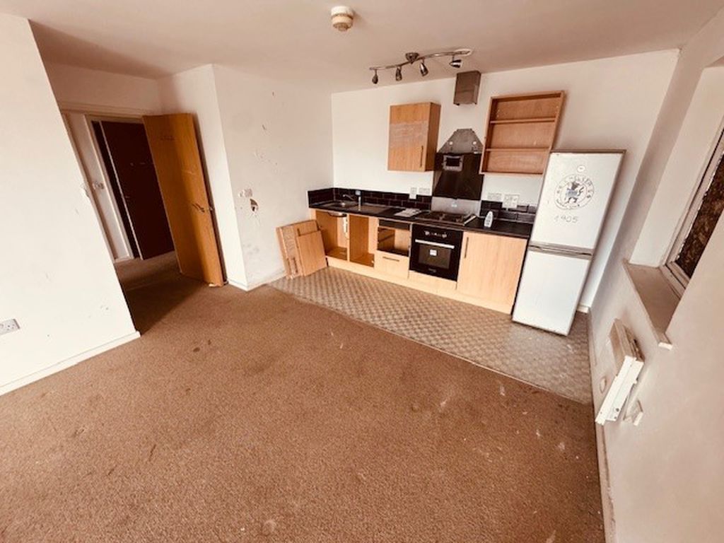 Property photo 3 of 14 Open Plan Lounge/Kitchen