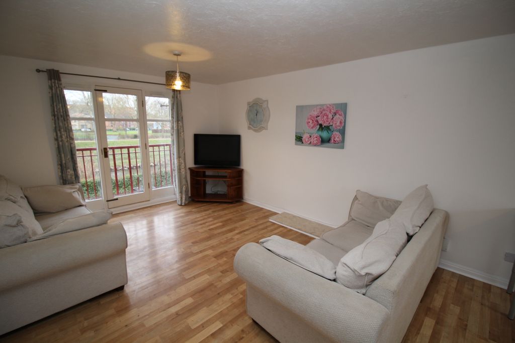 Property photo 2 of 11