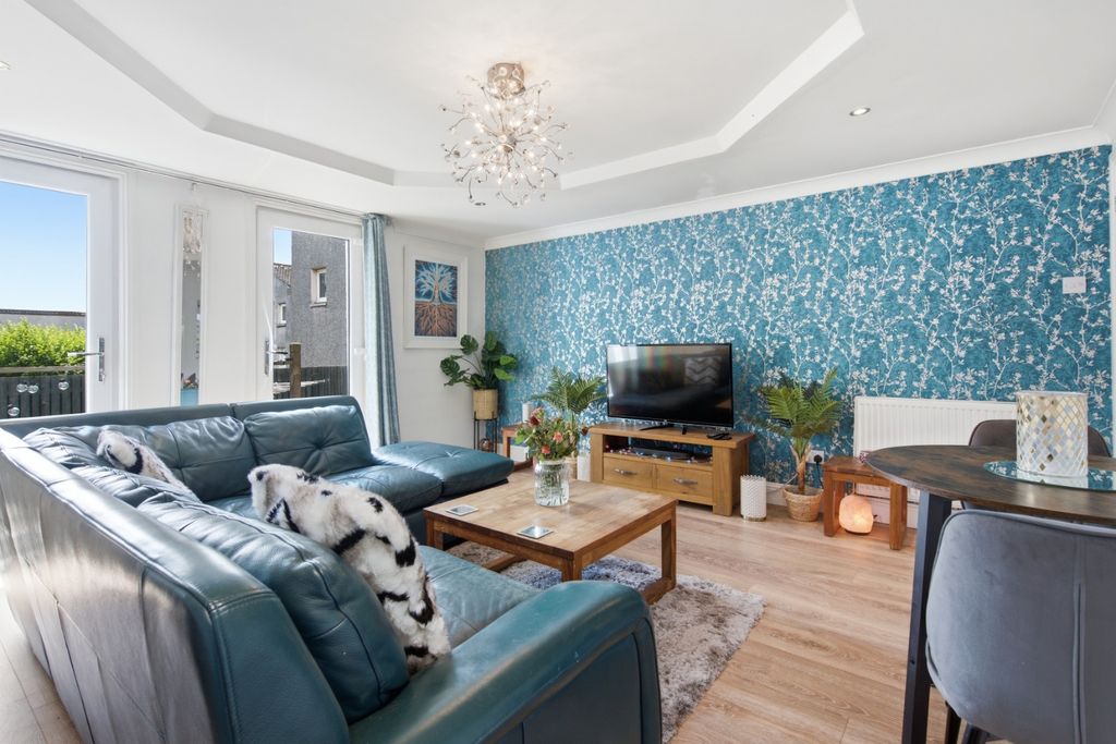 Property photo 2 of 31 5328205