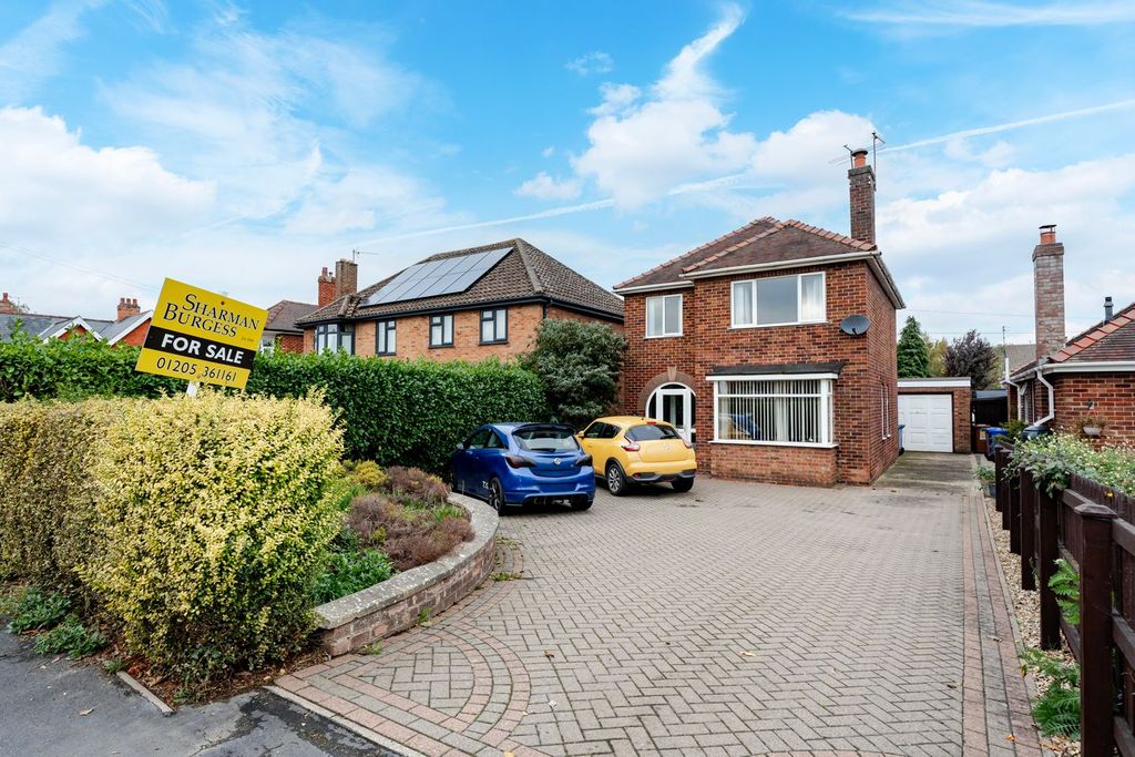 Property photo 1 of 6
