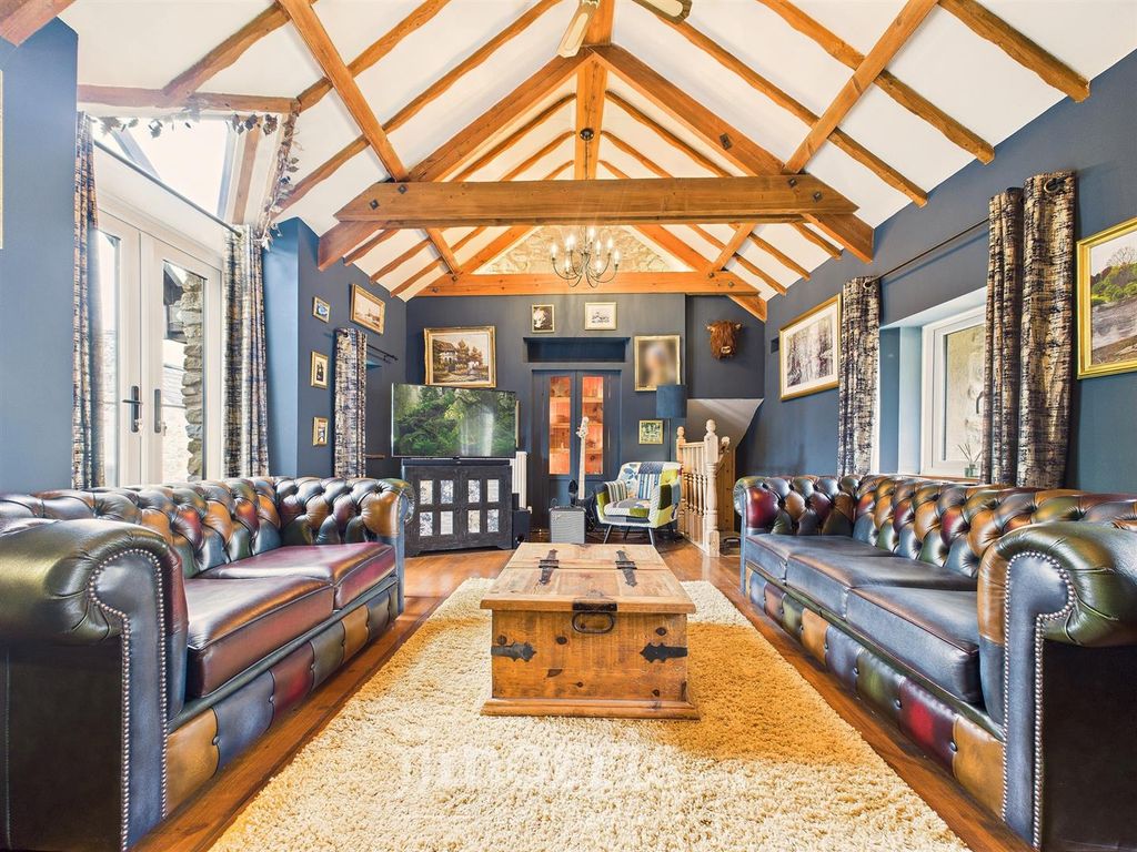 Property photo 3 of 41