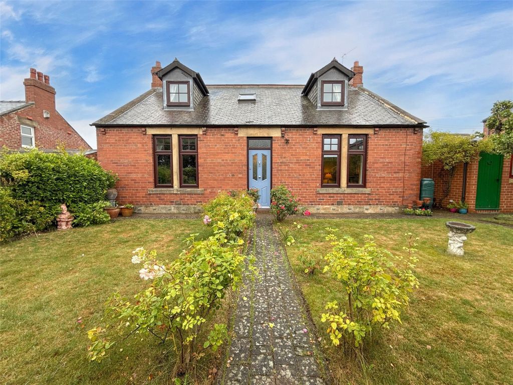 Property photo 1 of 11 External