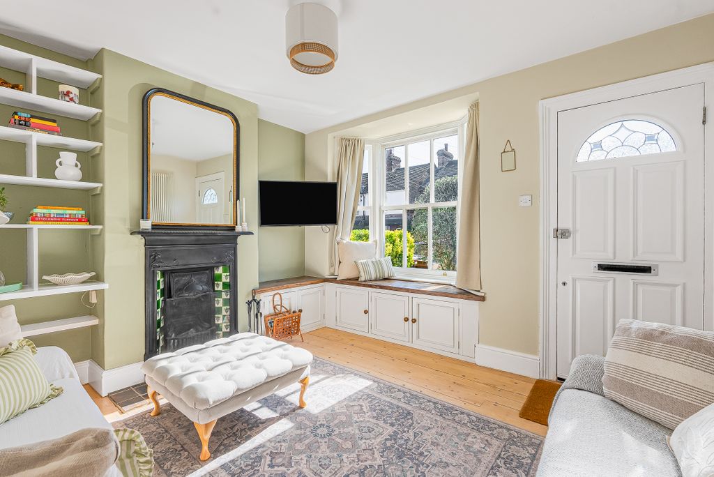 Property photo 3 of 15 Living Room