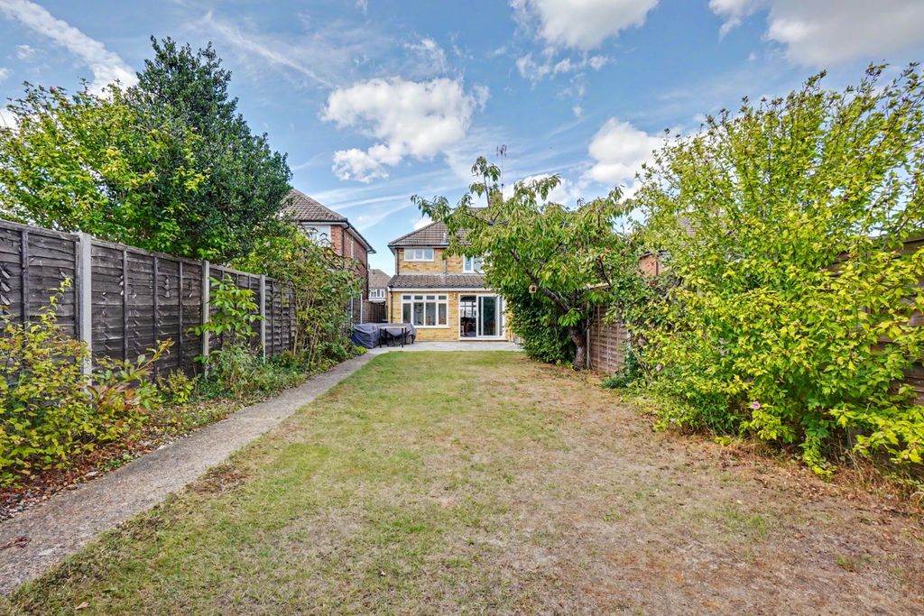 Property photo 2 of 20 5393214