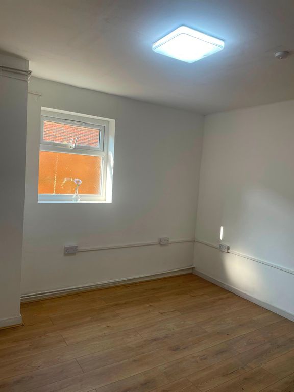 Property photo 1 of 3
