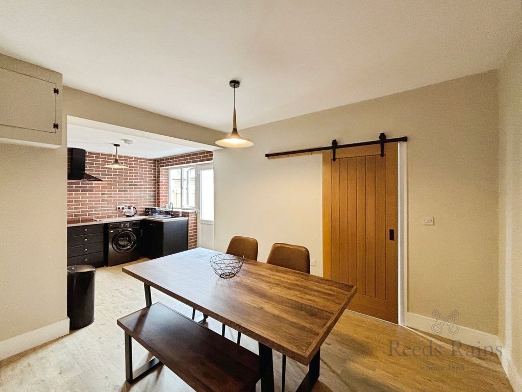 Property photo 3 of 15 Picture No. 09