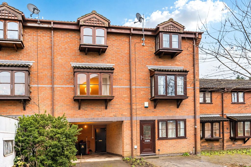 Property photo 1 of 10 Picture No. 01