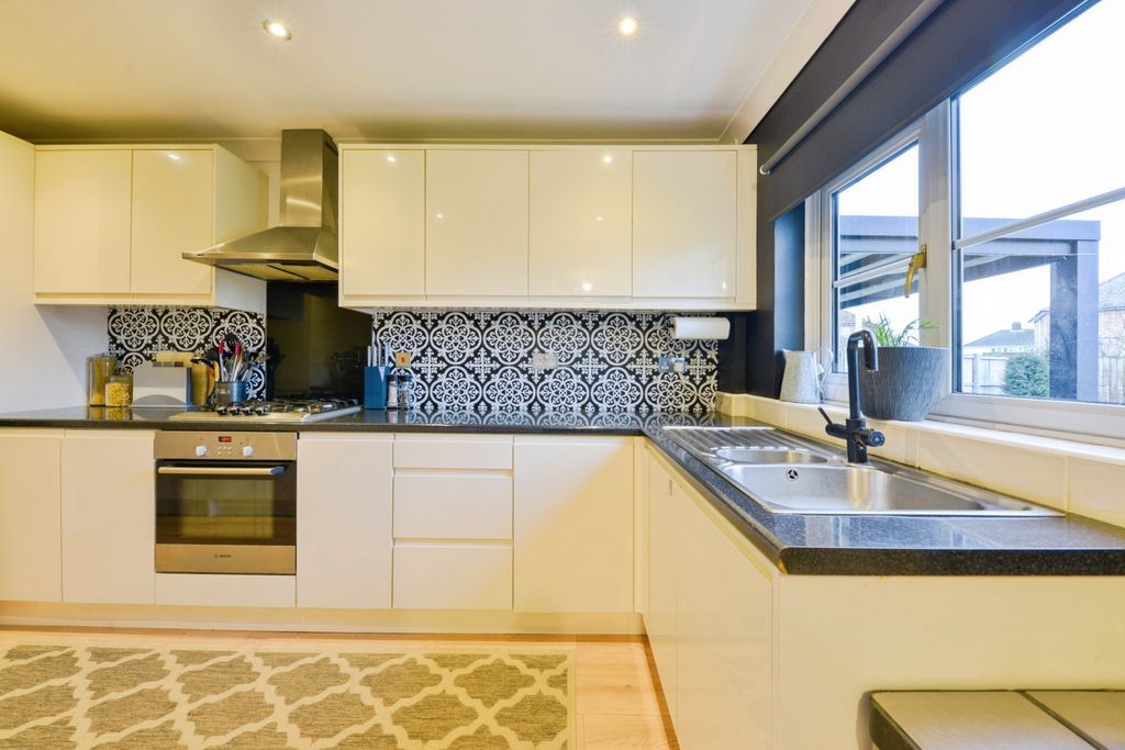 Additional image 8 of 4 bed detached house for saleRowan Crescent, Biggleswade SG18