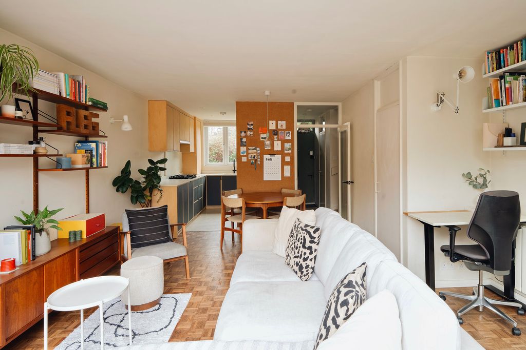 Property photo 3 of 29 327773 - Mp024.Jpg