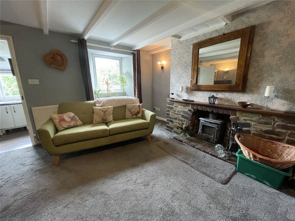 Property photo 2 of 8 Picture No. 17