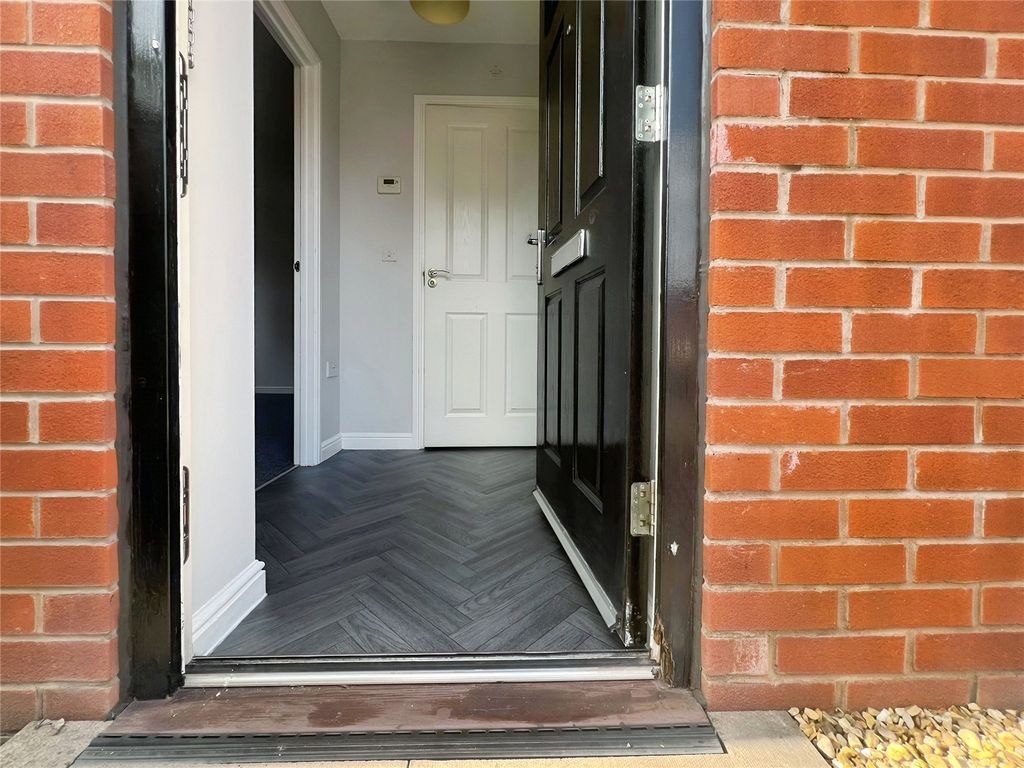 Property photo 3 of 15 Entrance