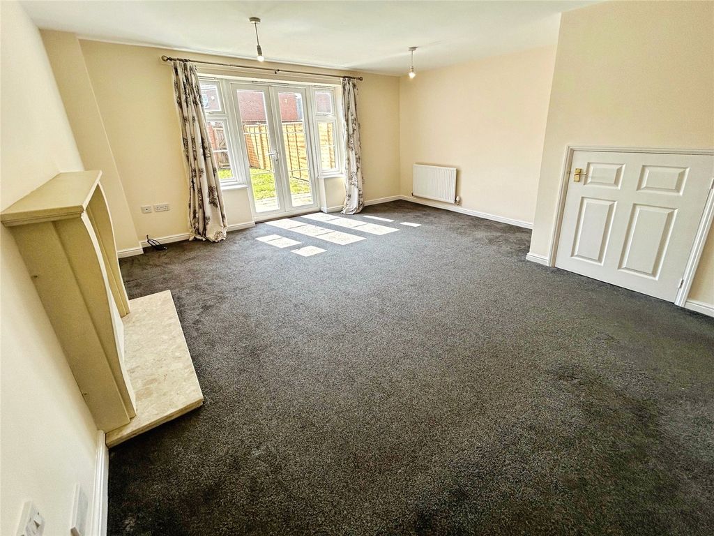 Property photo 3 of 14 Picture No. 11
