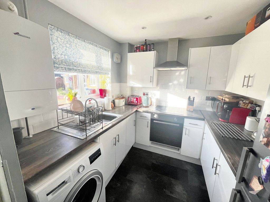 Property photo 2 of 14