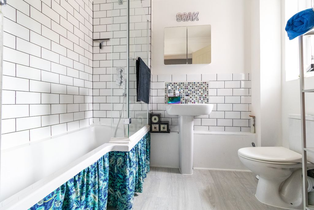 Property photo 2 of 14 Img_1866-Hdr