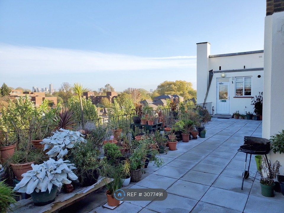 Property photo 3 of 16 Roof Terrace