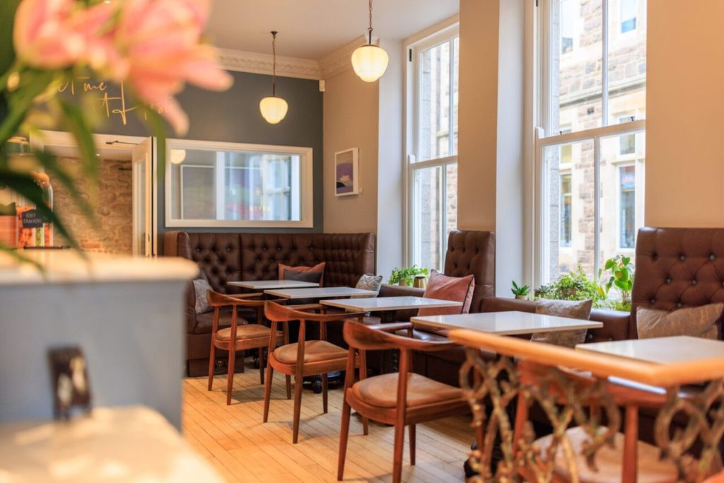 Property photo 2 of 8