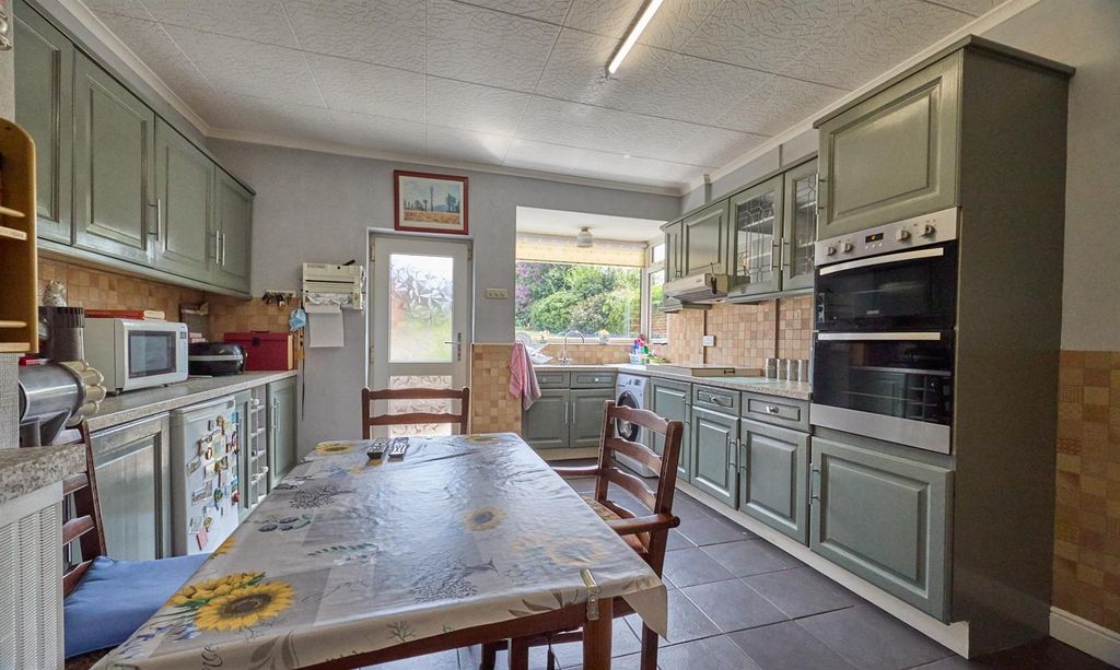 Property photo 2 of 18 Brookside 14.Jpg