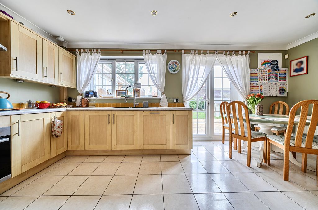 Property photo 3 of 23 1418754-5-699d797...