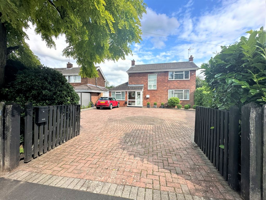 Property photo 1 of 25