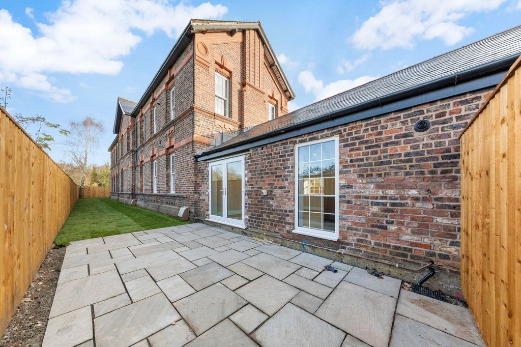 Property photo 3 of 22