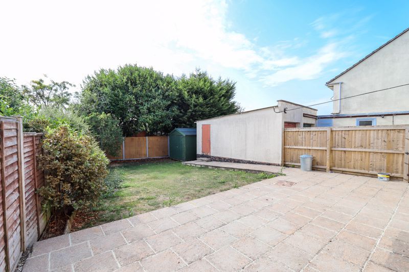 Property photo 3 of 14 Garden