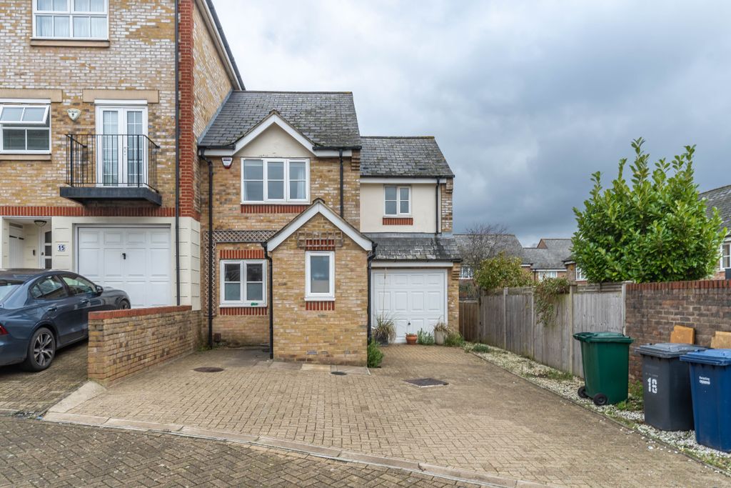 Property photo 1 of 38