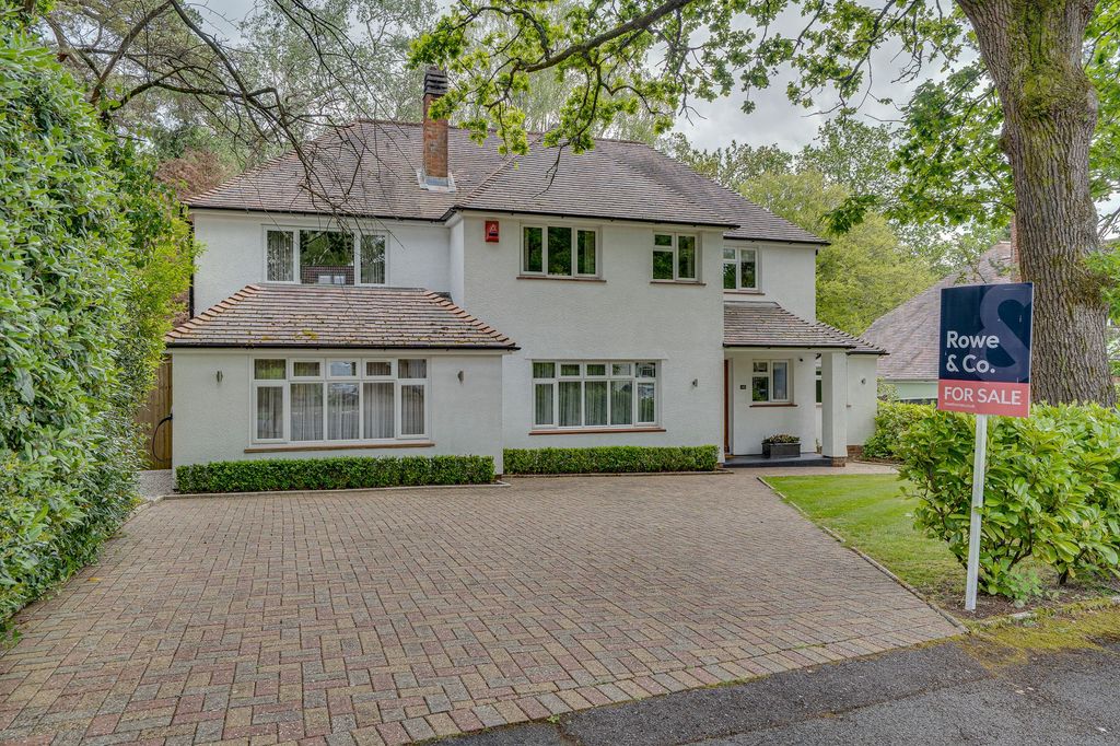 Property photo 1 of 33