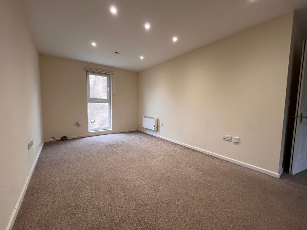 Property photo 2 of 5 Living Room