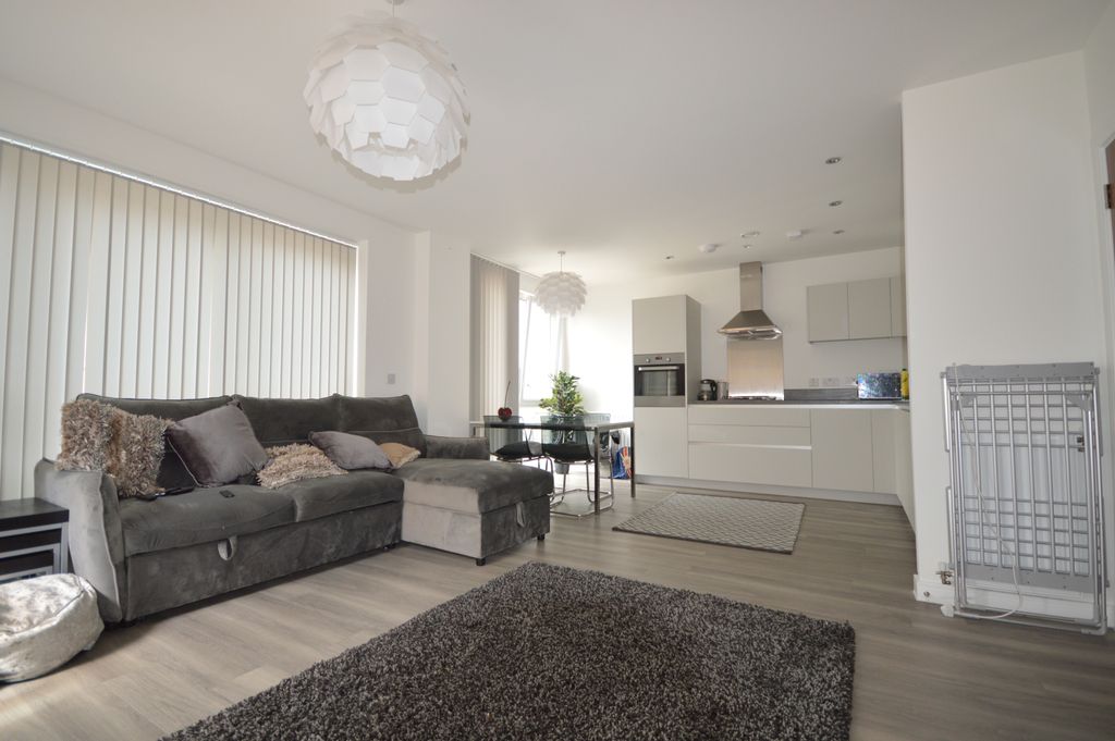 Property photo 3 of 9 Gallery