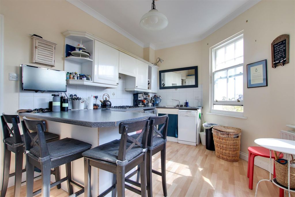 Property photo 2 of 11 4.Jpg