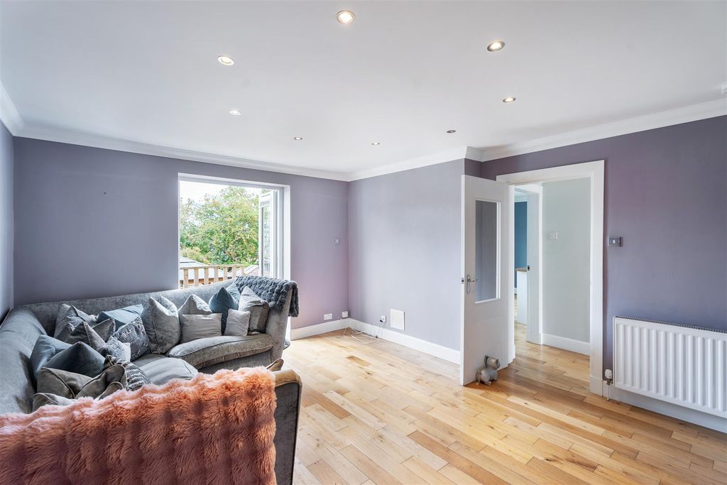 Property photo 2 of 19 5Chassels-07.Jpg