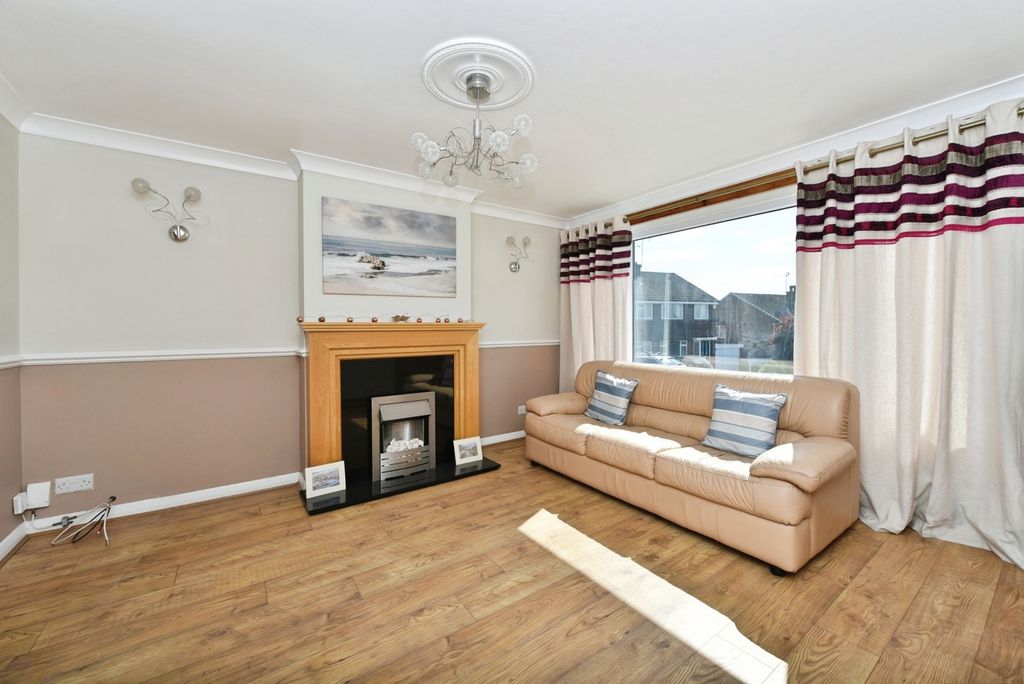 Property photo 2 of 16 Photo