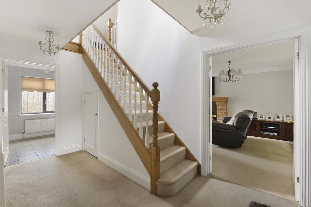 Property photo 2 of 28 Graylin07.Jpg