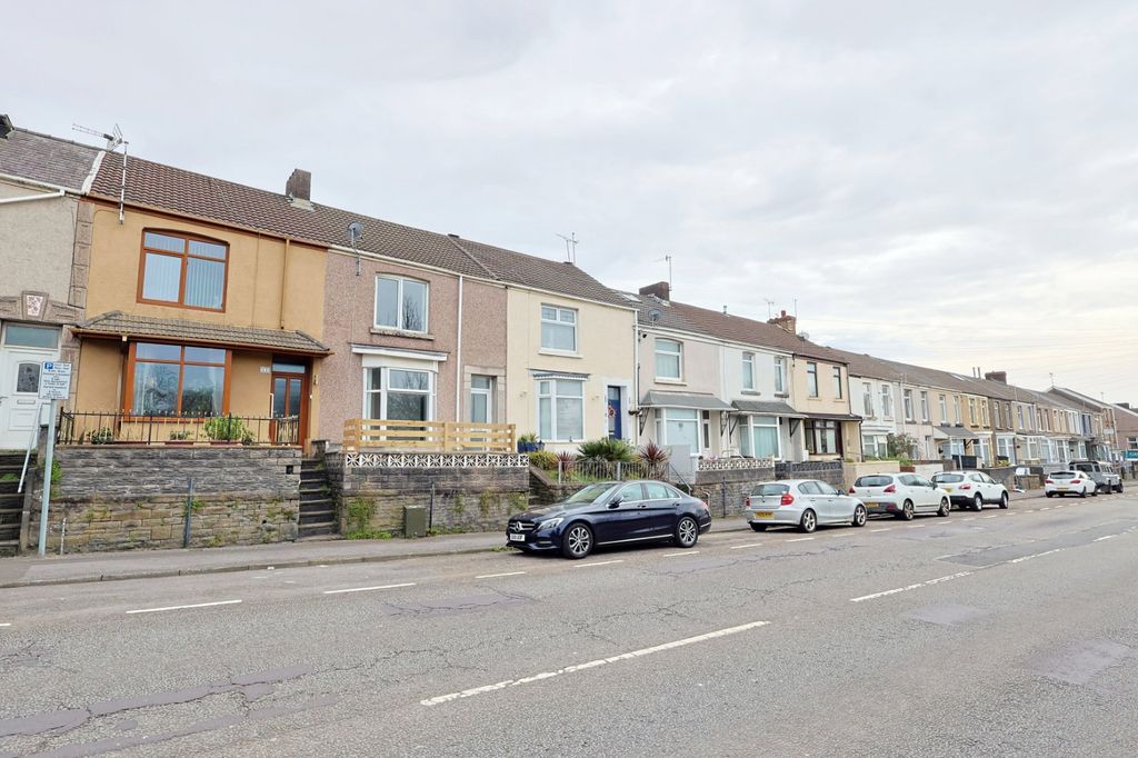 Property photo 1 of 38 Picture No. 54