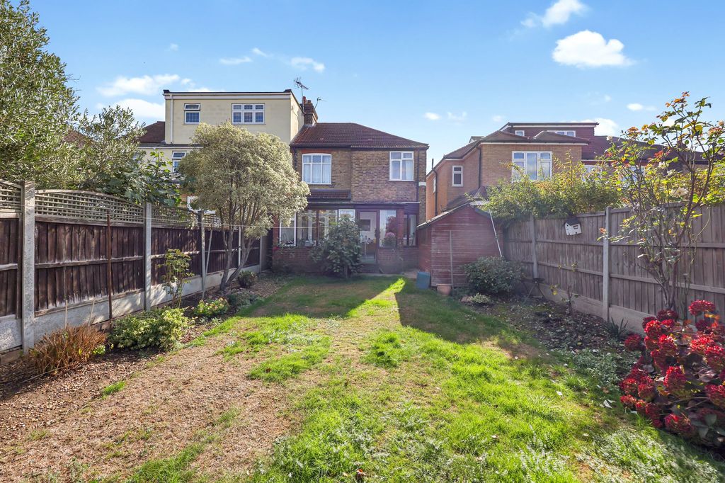 Property photo 2 of 23