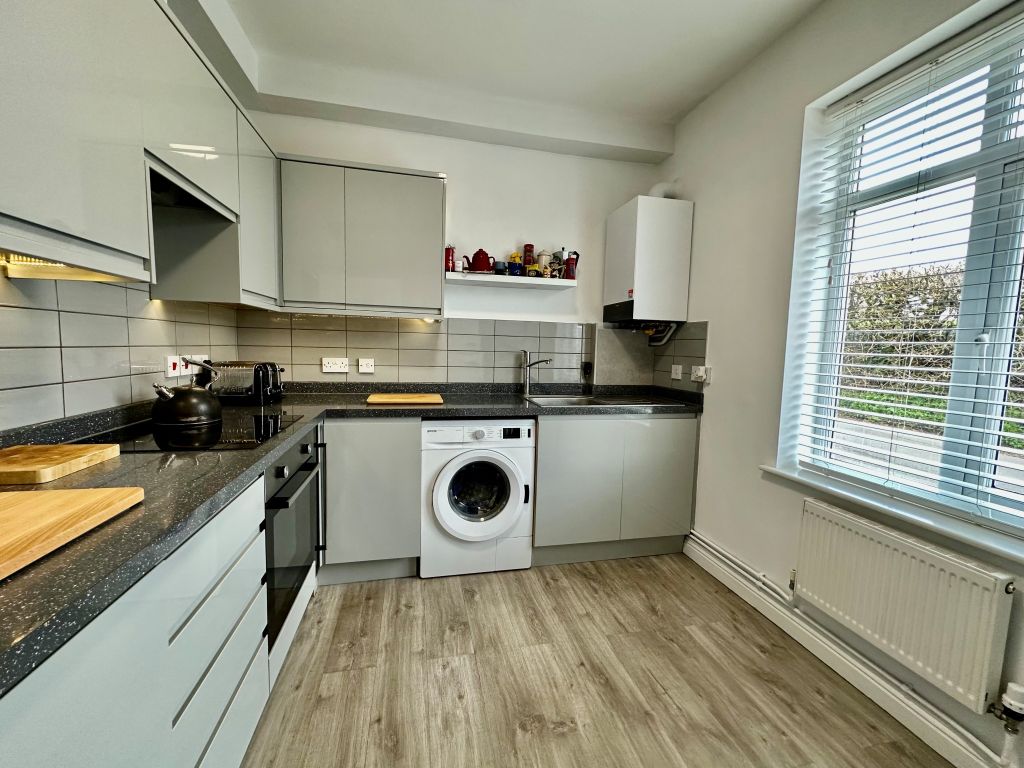 Additional image 5 of 2 bed flat for saleWoodbury, Exeter EX5