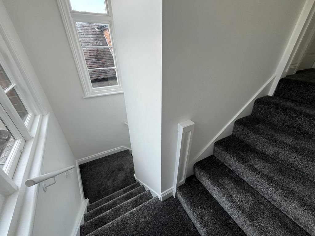 Property photo 2 of 18 Image