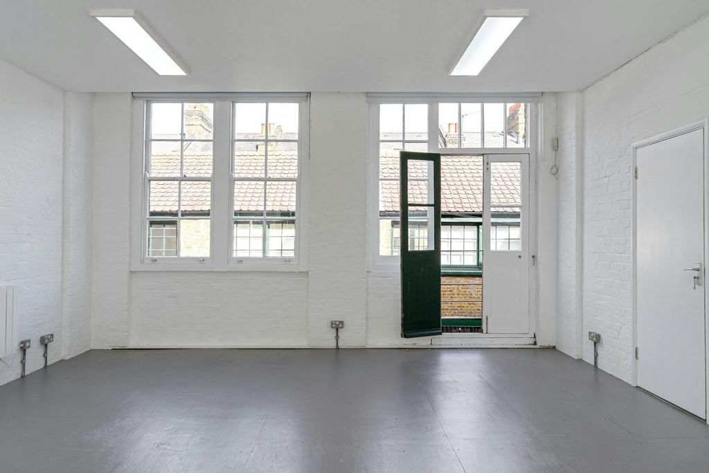 Property photo 3 of 7 5-Durham-Yard-Unit-7-E2-Bethnal-Green-London-Fields-Office-Studio-To-Let-Internal14-Dominion.London.Jpg
